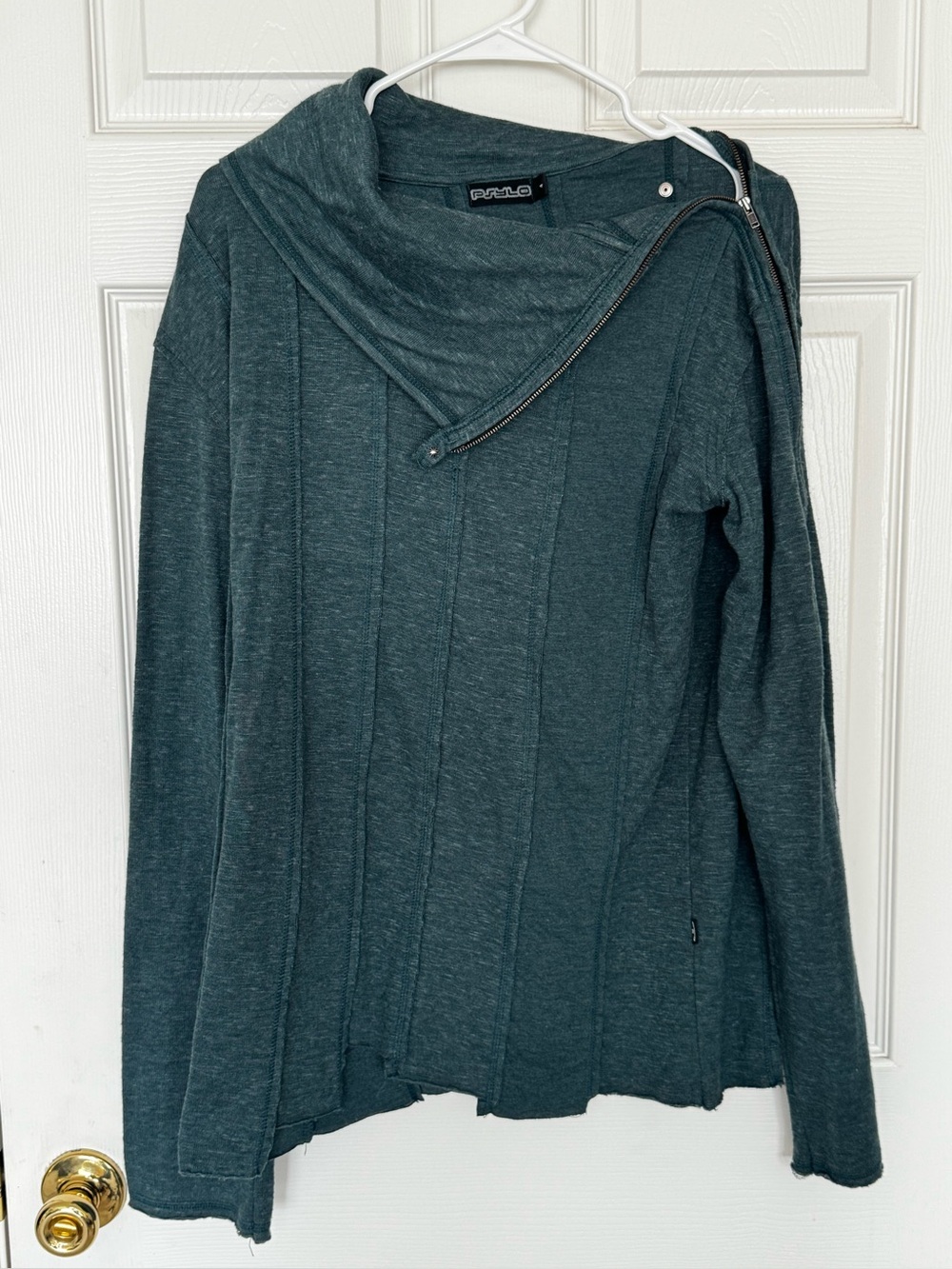 Pyslo - Mens Top. Size 4 (XL)
